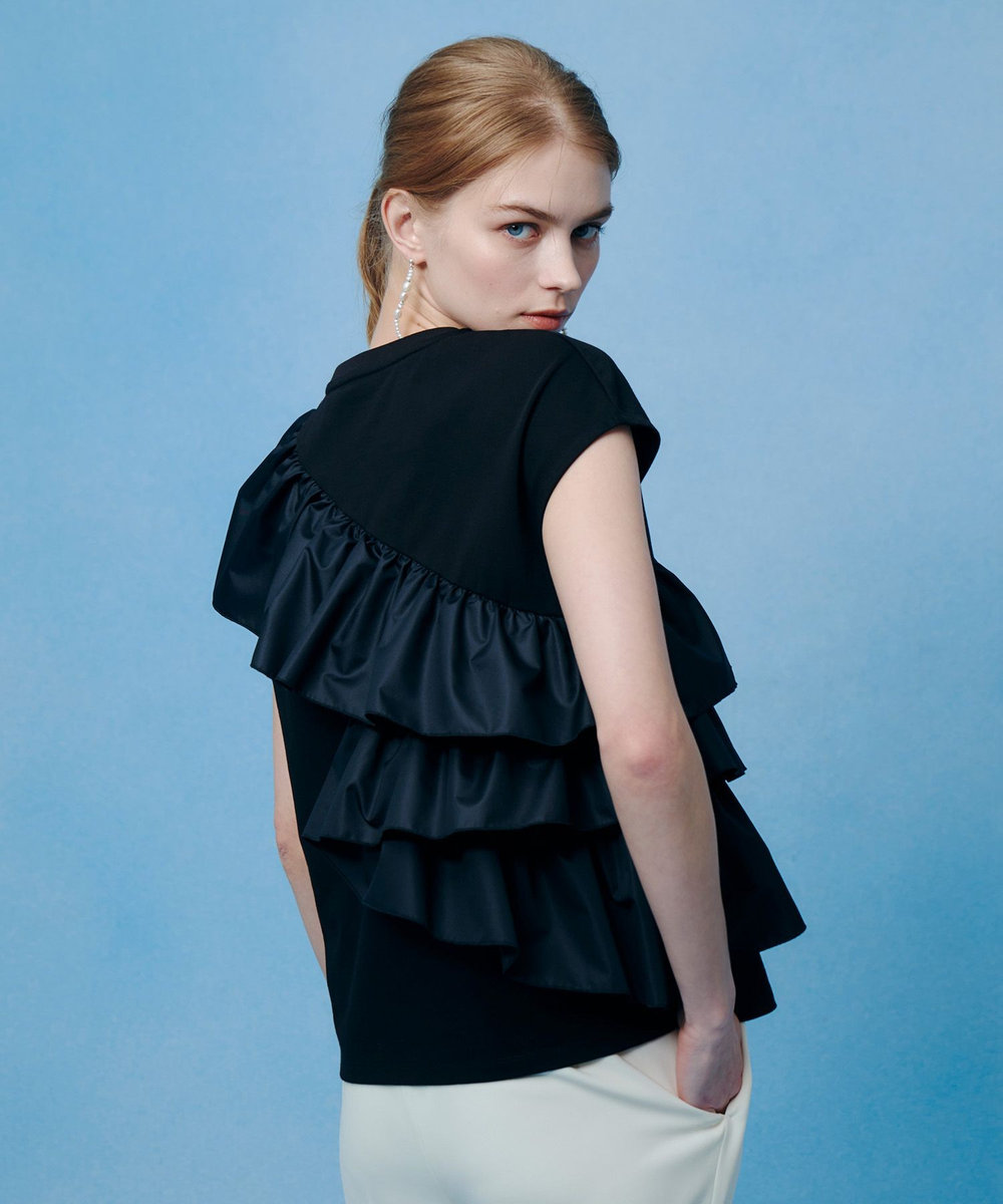 LOULOU WILLOUGHBY スパイラルフリルＴシャツ ブラック (95)