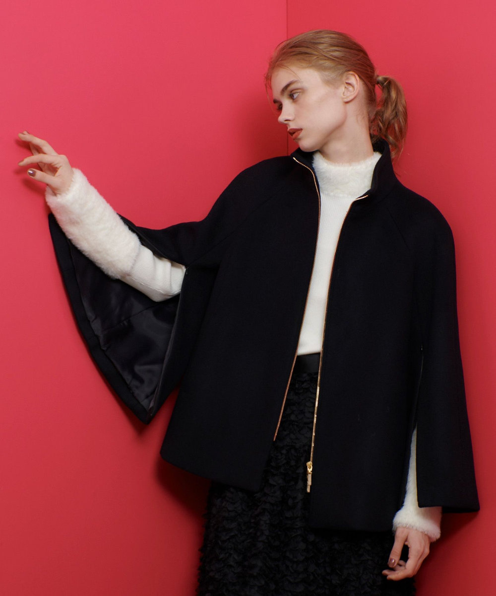 LOULOU WILLOUGHBY 【LOULOU WILLOUGHBY】シャルムビーバーケープ風コート ブラック (95)