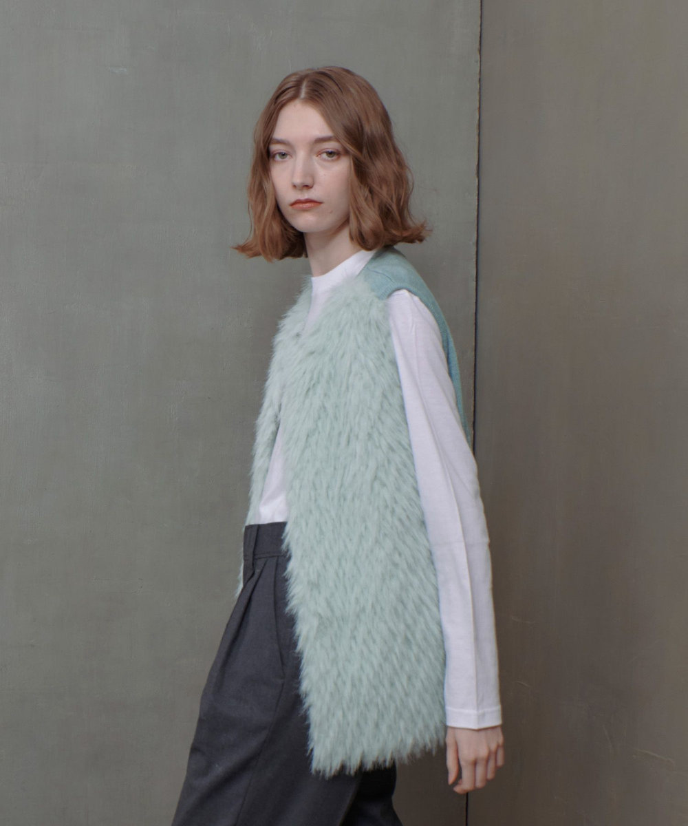 allureville フェイクファーコンビニットジレ アルアバイル 未使用 ジャガードフェイクファーコンビニットジレ|allureville OFFICIAL SITE