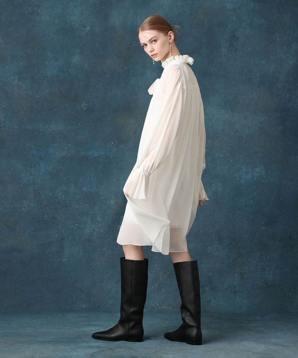 LOULOU WILLOUGHBY プリーツディテールシフォンワンピース アイボリー (04)