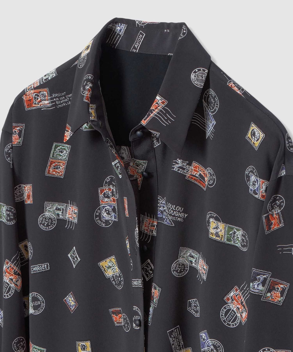 LOULOU WILLOUGHBY 【LOULOU WILLOUGHBY】レタープリントシャツブラウス ネイビー (65)