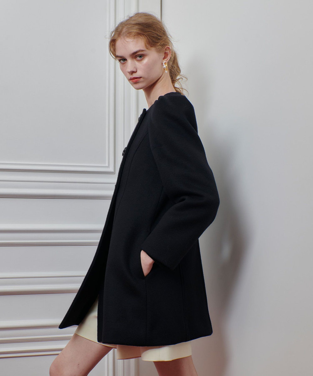 LOULOU WILLOUGHBY シャルムビーバーパワショルコート ブラック (95)