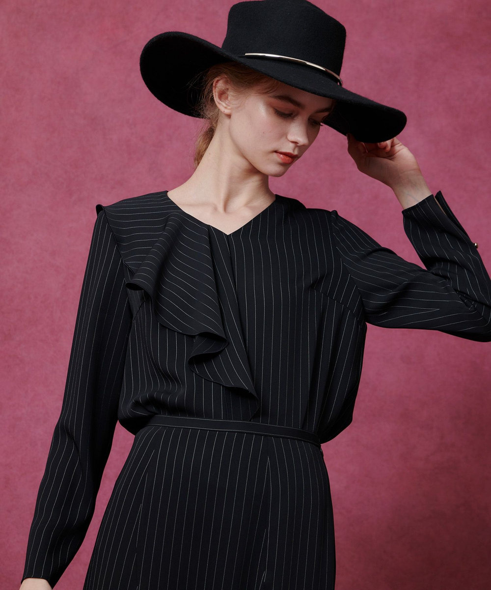 LOULOU WILLOUGHBY】ラッフルスカーフブラウス|allureville OFFICIAL