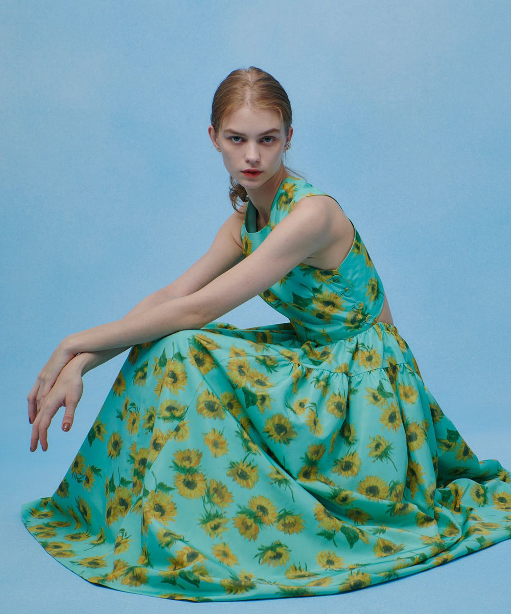 LOULOU WILLOUGHBY  WEB 一部店舗限定【LOULOU WILLOUGHBY】サンフラワープリントバッククロスワンピース グリーン系 (74)