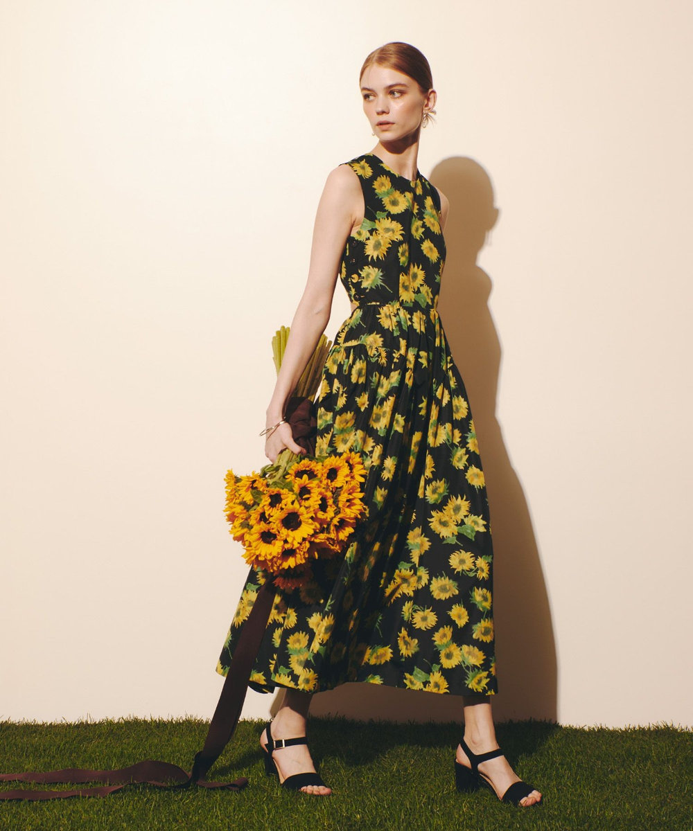 LOULOU WILLOUGHBY  WEB 一部店舗限定【LOULOU WILLOUGHBY】サンフラワープリントバッククロスワンピース ブラック系 (98)