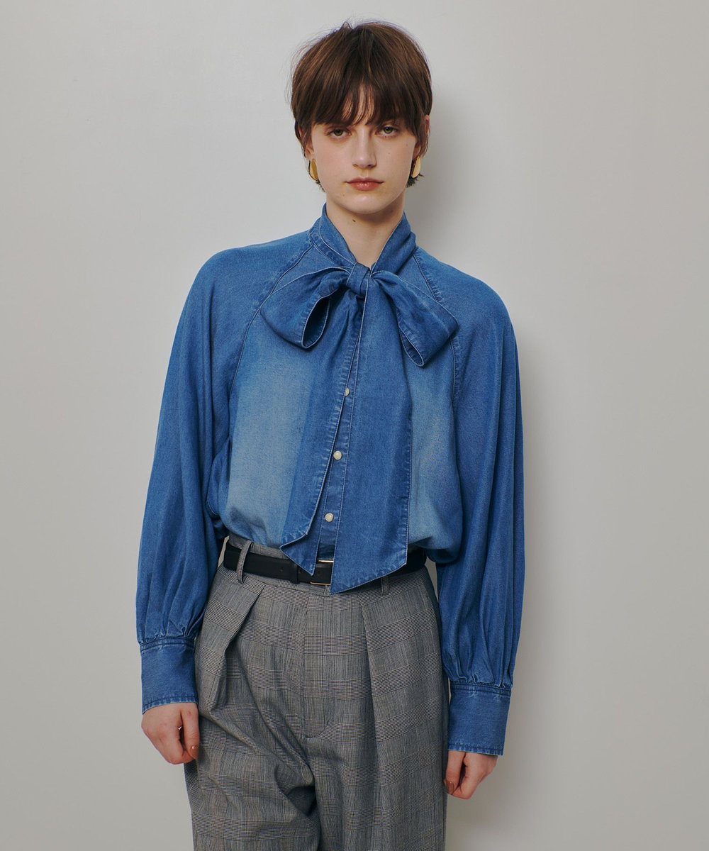 allureville 【WEB・一部店舗別注】デニムボウブラウス ブルー系 (68)