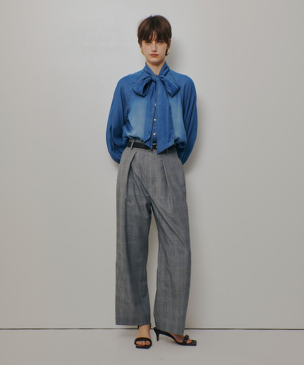 allureville 【WEB・一部店舗別注】デニムボウブラウス ブルー系 (68)