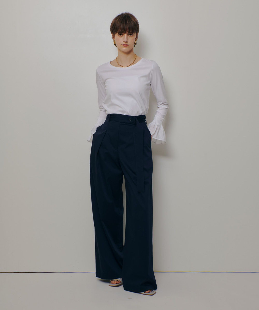allureville 刺繍プリーツカフスプルオーバー オフホワイト (02)