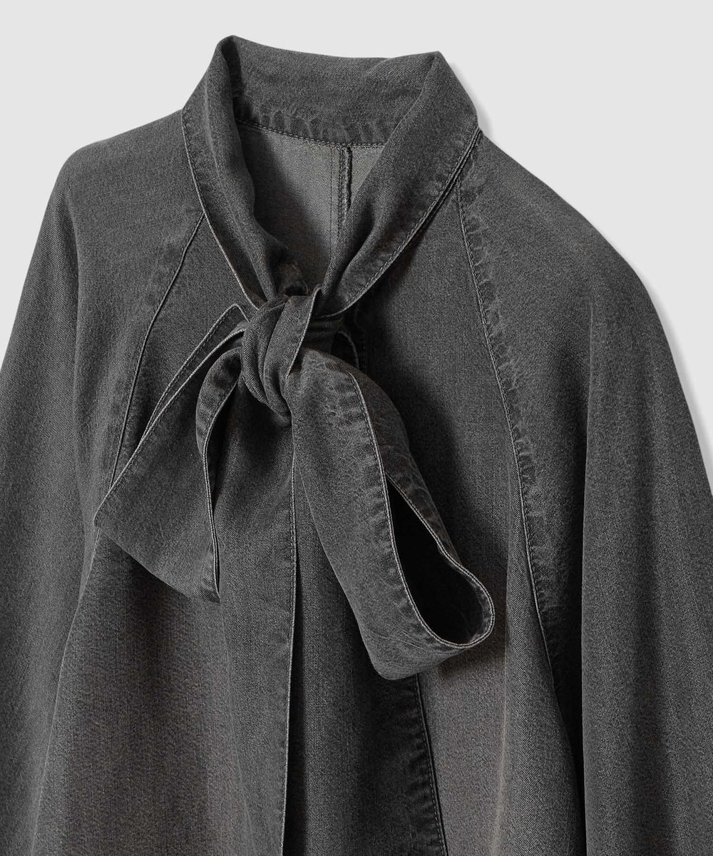 allureville 【WEB・一部店舗別注】デニムボウブラウス ブラック系 (98)