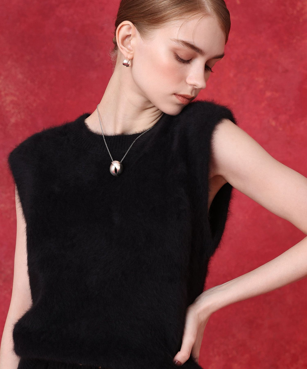 LOULOU WILLOUGHBY スフレニットプルオーバー ブラック (95)