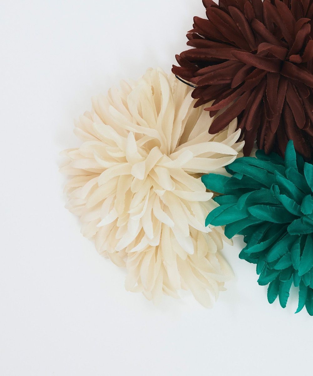 【美品】INDRESS/インドレス　コサージュ　ブローチ INDRESS(インドレス)】SILK FLOWER BROOCH|allureville OFFICIAL SITE