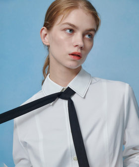 【LOULOU WILLOUGHBY】メモリーツイルティアードシャツワンピース