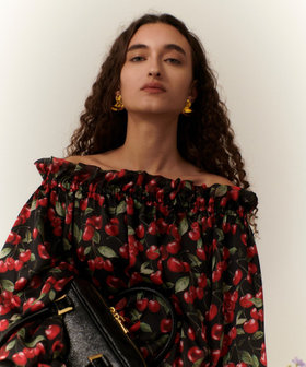 【LOULOU WILLOUGHBY】LISAチェリープリントオフショルブラウス