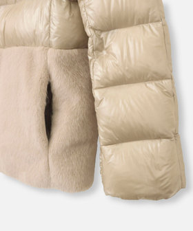 HERNO(ヘルノ－)】 HIGH COLLAR FUR COMBI MIDDLE DOWN