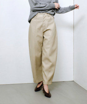 フェイクレザーフロントシームパンツ|allureville OFFICIAL SITE
