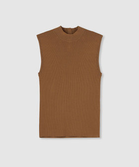 バック釦プルオーバー