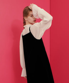 プリーツシアーブラウス|allureville OFFICIAL SITE / ONLINE SHOP