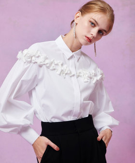 WEB限定【LOULOU WILLOUGHBY】メニーリボンパフスリーブシャツ
