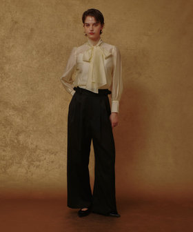 ウールサテンハイウエストパンツ