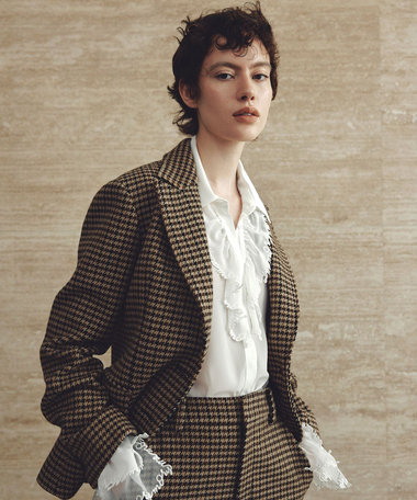 【美品】ジュビリーラビット刺繍ブラウス セール】 ジュビリーラビット刺繍ブラウス （シャツ・ブラウス