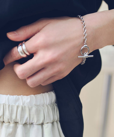 ツイストチェーンブレス