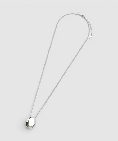 【PETIT MOMENTS(プティ・モーメント)】OVAL CHARM NECKLACE