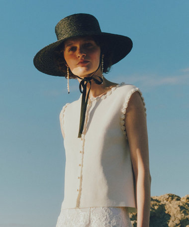 LOULOU WILLOUGHBY】クロッシェフラワートリミングプルオーバー