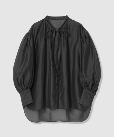 スリーブコンシャスブラウス