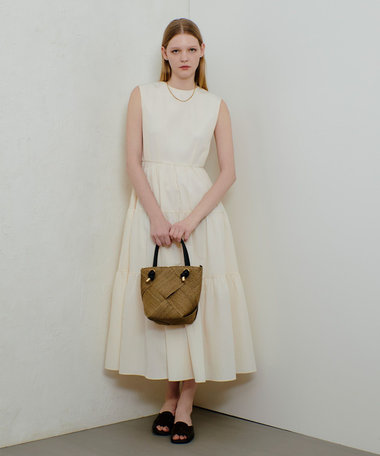 allureville × CLASSY.ONLINE】サイドタックシャツワンピース