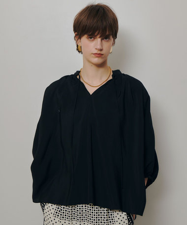 ギャザーボリュームスタンドブラウス