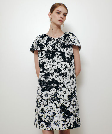 【LOULOU WILLOUGHBY】モノトーンフラワープリントリボンワンピース