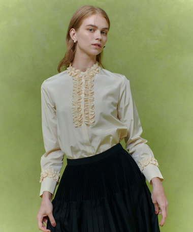 【LOULOU WILLOUGHBY】テクニカルギャザーブラウス