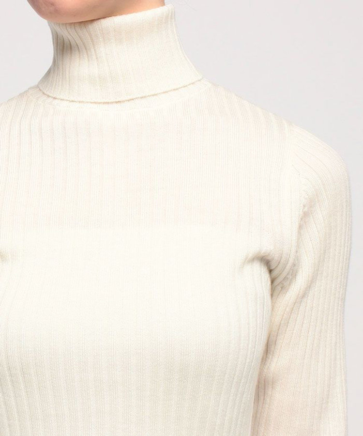 allureville 釦ディティール2WAY ネックリブプルオーバー アイボリー (04)