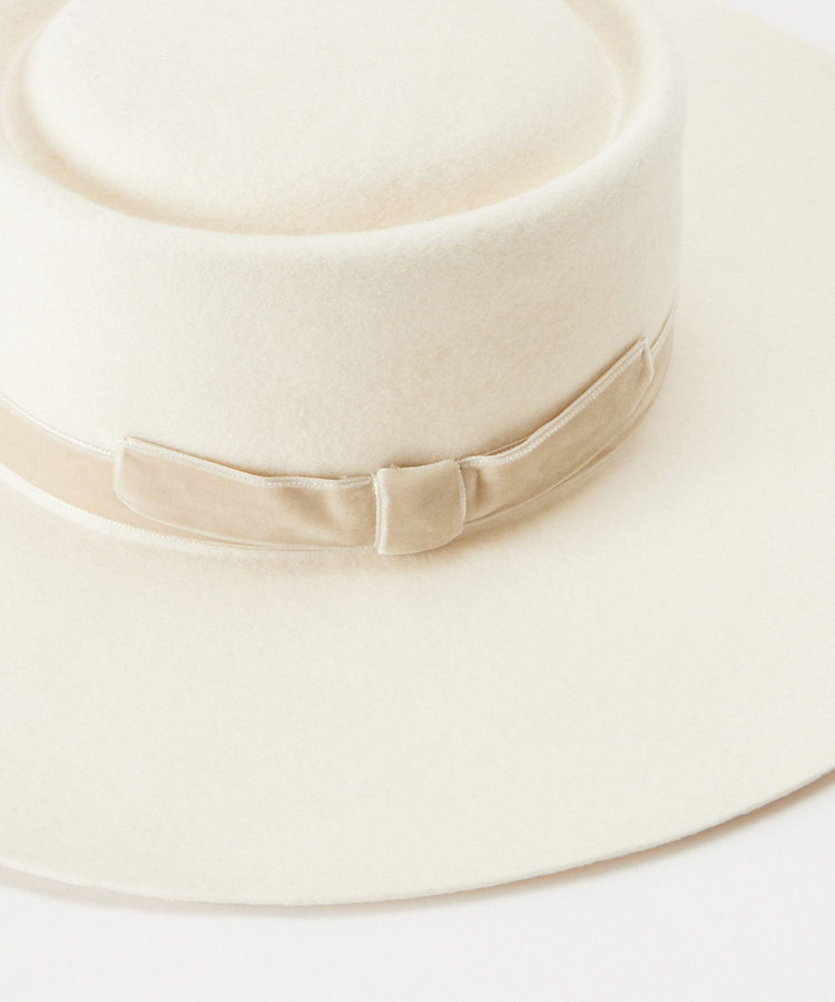 LOULOU WILLOUGHBY 【LOULOU WILLOUGHBY】ベロアリボンハット オフホワイト (02)