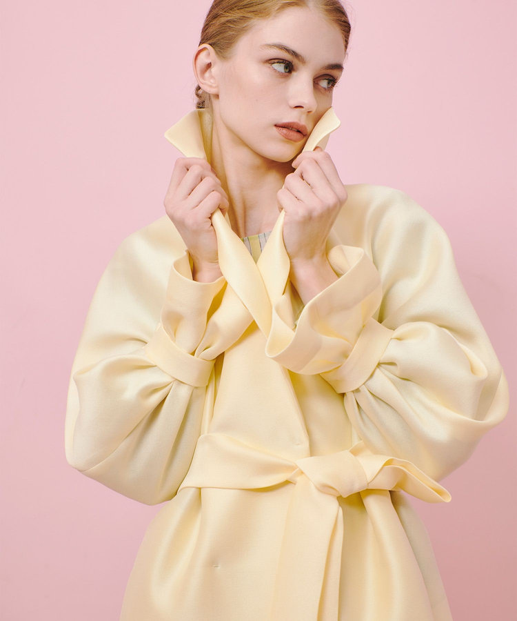 LOULOU WILLOUGHBY 【LOULOU WILLOUGHBY】シルキーダブルクロスドレスコート イエロー (21)