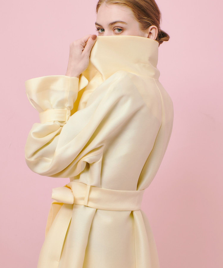 LOULOU WILLOUGHBY 【LOULOU WILLOUGHBY】シルキーダブルクロスドレスコート イエロー (21)