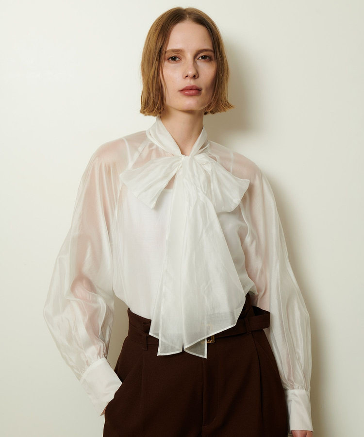 allureville シルキーセルロースボウブラウス オフホワイト (02)