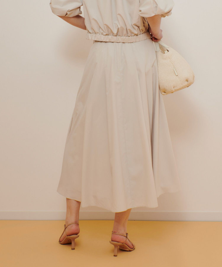 allureville マットタフタアンイーブンタックスカート ライトベージュ (12)