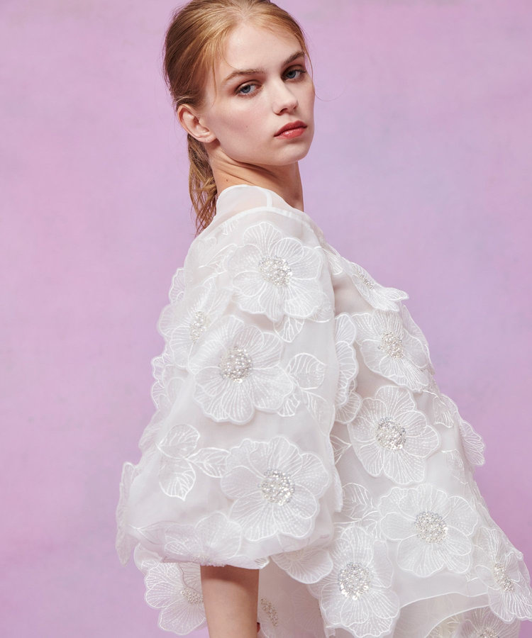 LOULOU WILLOUGHBY 【LOULOU WILLOUGHBY】オーガンフラワーブラウス ホワイト (01)