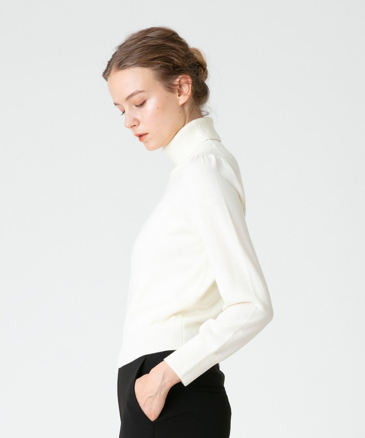 LOULOU WILLOUGHBY 【LOULOU WILLOUGHBY】コンパクトタートル長袖プルオーバー オフホワイト (02)