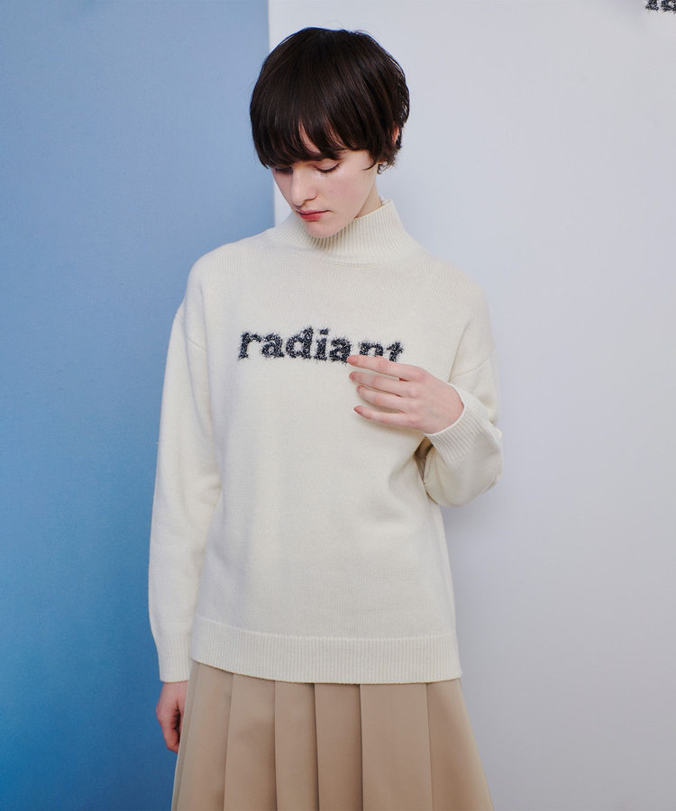 allureville シャギーラメロゴインターシャプルオーバー オフホワイト (02)