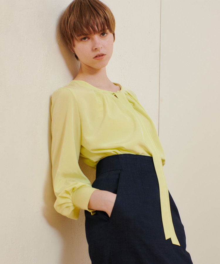 シルキータックボウブラウス|allureville OFFICIAL SITE