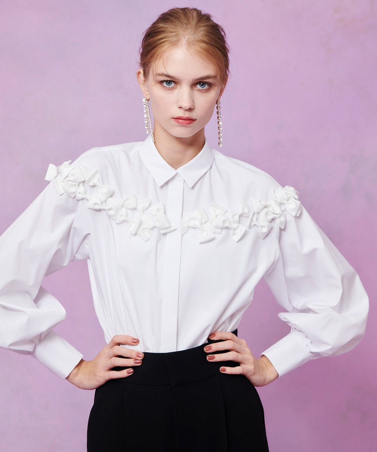 LOULOU WILLOUGHBY WEB限定【LOULOU WILLOUGHBY】メニーリボンパフスリーブシャツ オフホワイト (02)