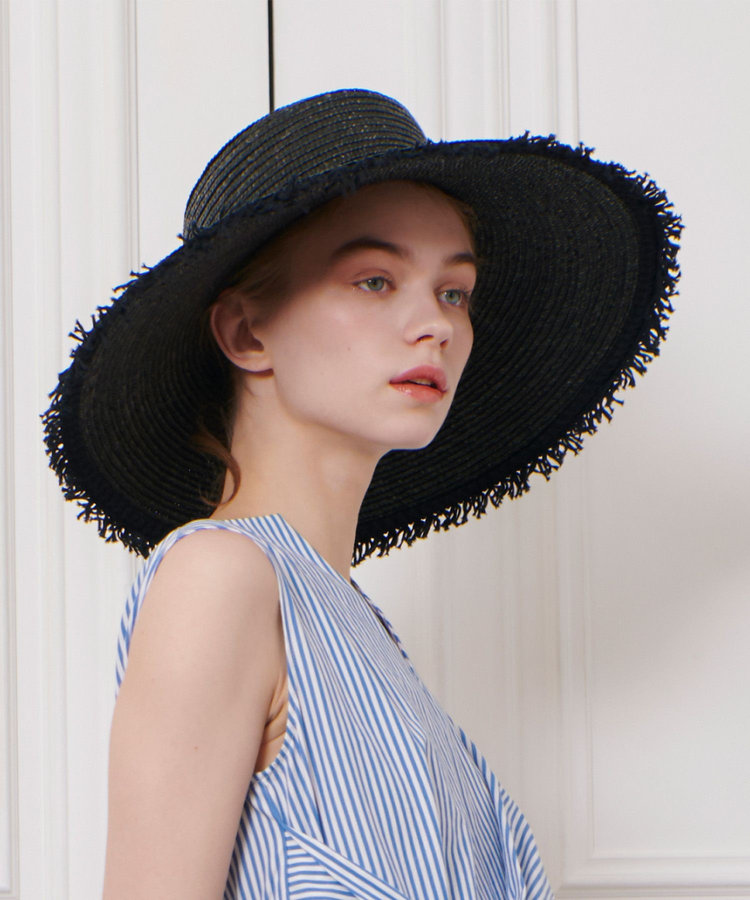 LOULOU WILLOUGHBY 【LOULOU WILLOUGHBY】フリンジブリムストローハット ブラック (95)