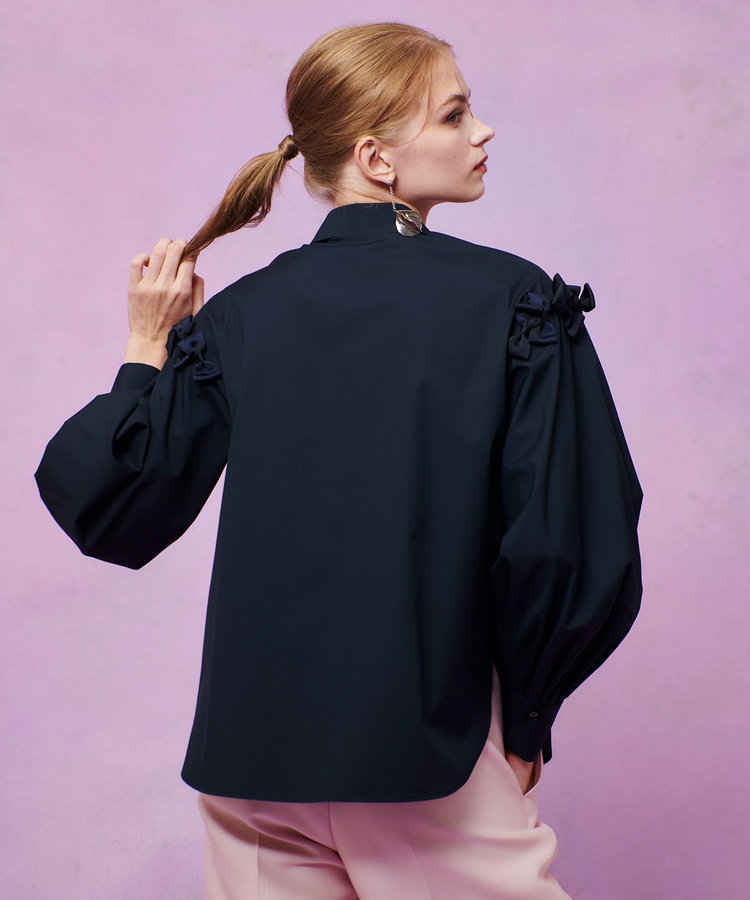 LOULOU WILLOUGHBY WEB限定【LOULOU WILLOUGHBY】メニーリボンパフスリーブシャツ ネイビー (65)