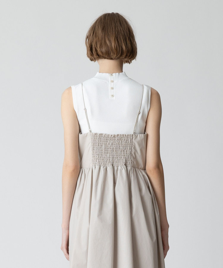 allureville バック釦ディティールプルオーバー オフホワイト (02)