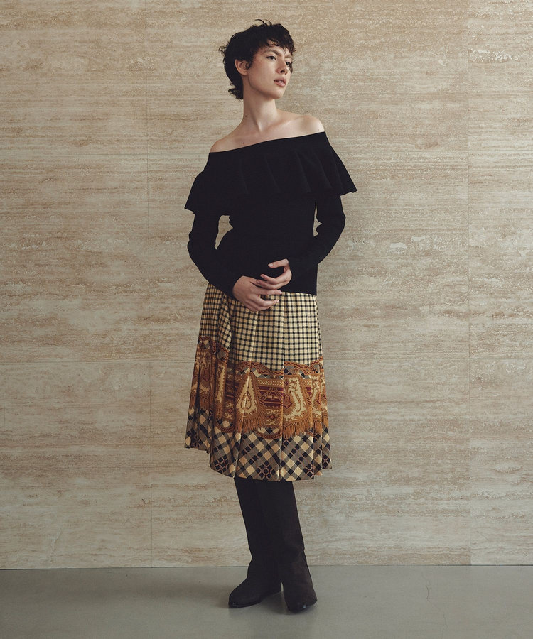 LOULOU WILLOUGHBY 【LOULOU WILLOUGHBY】ラッフルオフショルプルオーバー ブラック (95)