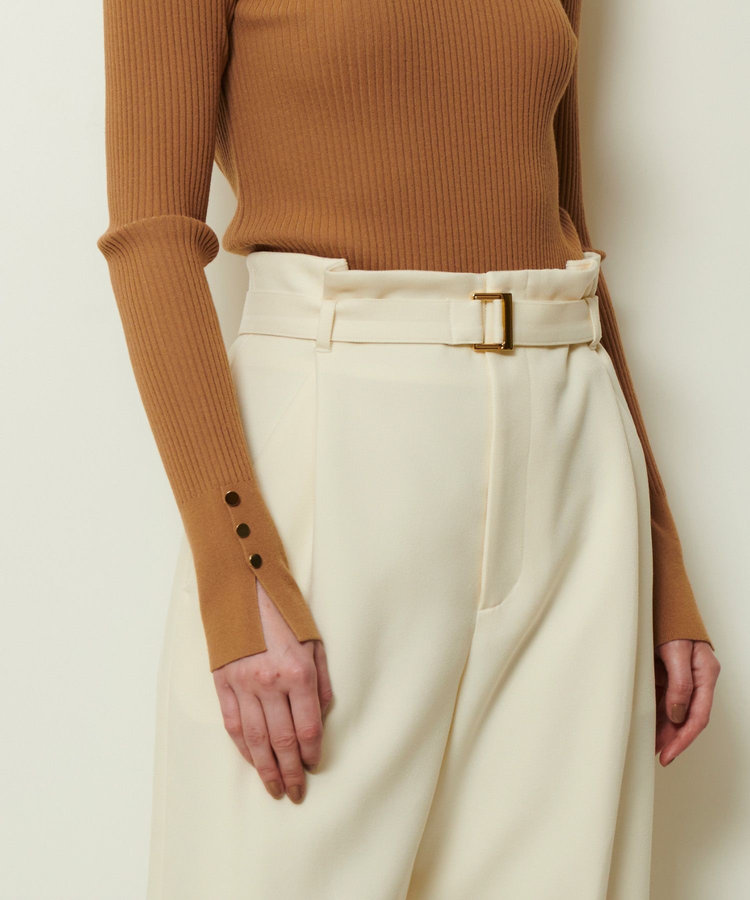 allureville 袖釦Vネックプルオーバー キャメル (84)