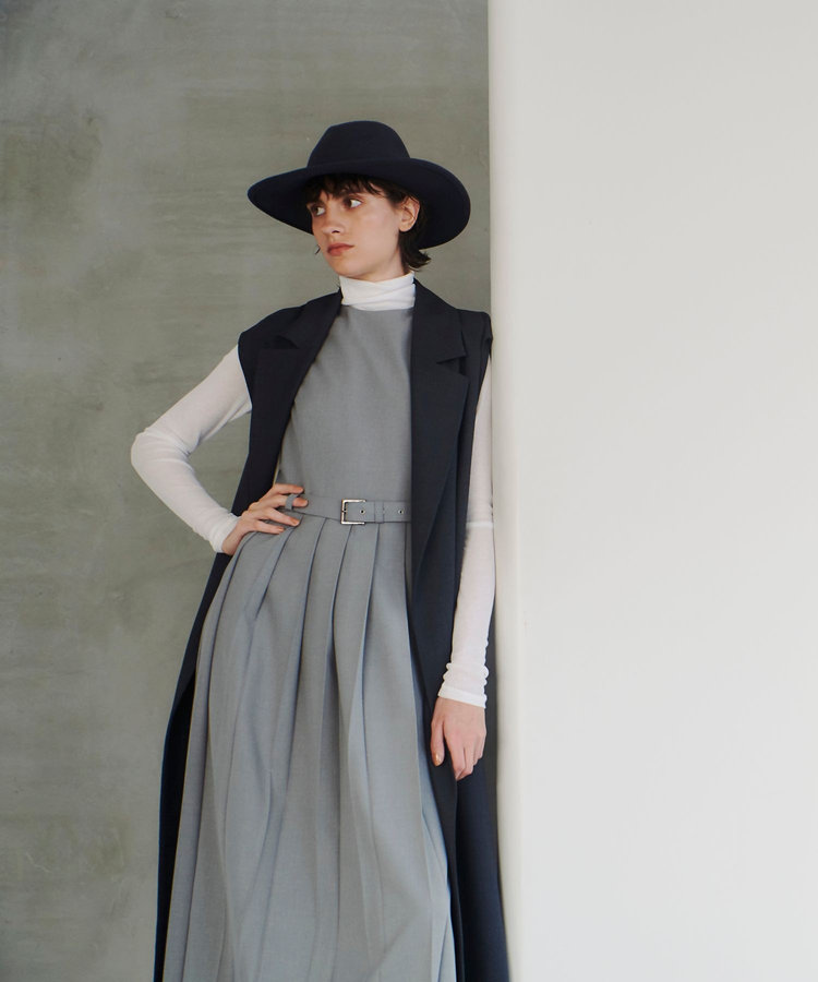 allureville 【allureville×otona MUSE】TRトロサイドスリットプリーツワンピース グレー (92)