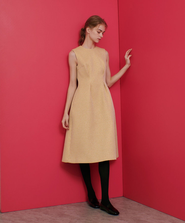 LOULOU WILLOUGHBY 【LOULOU WILLOUGHBY】スパークルジャガードノースリーブワンピース イエロー (21)